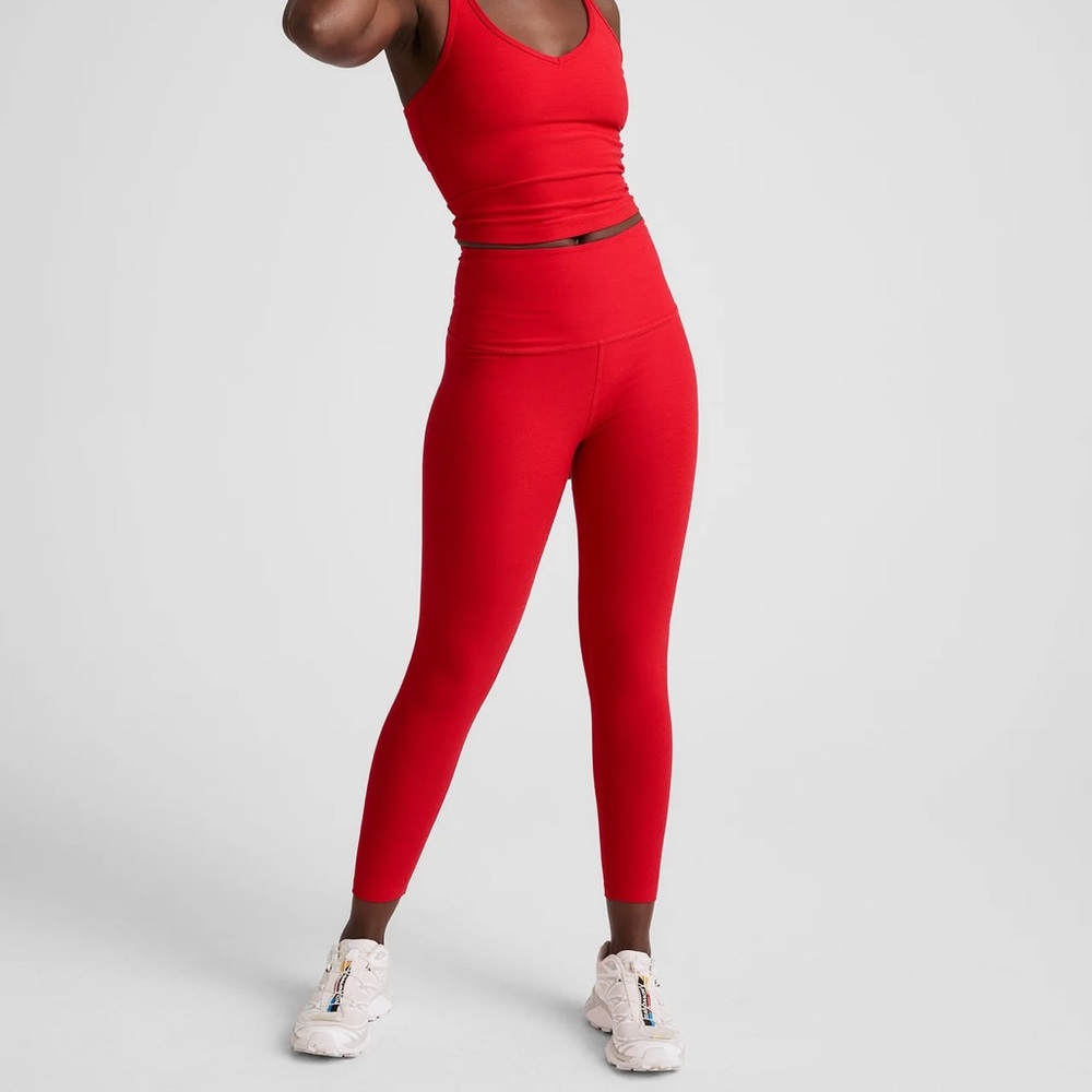 Beyond Yoga Set Spacedye Walk and Talk Capri Leggings and On the Up Cropped Tank